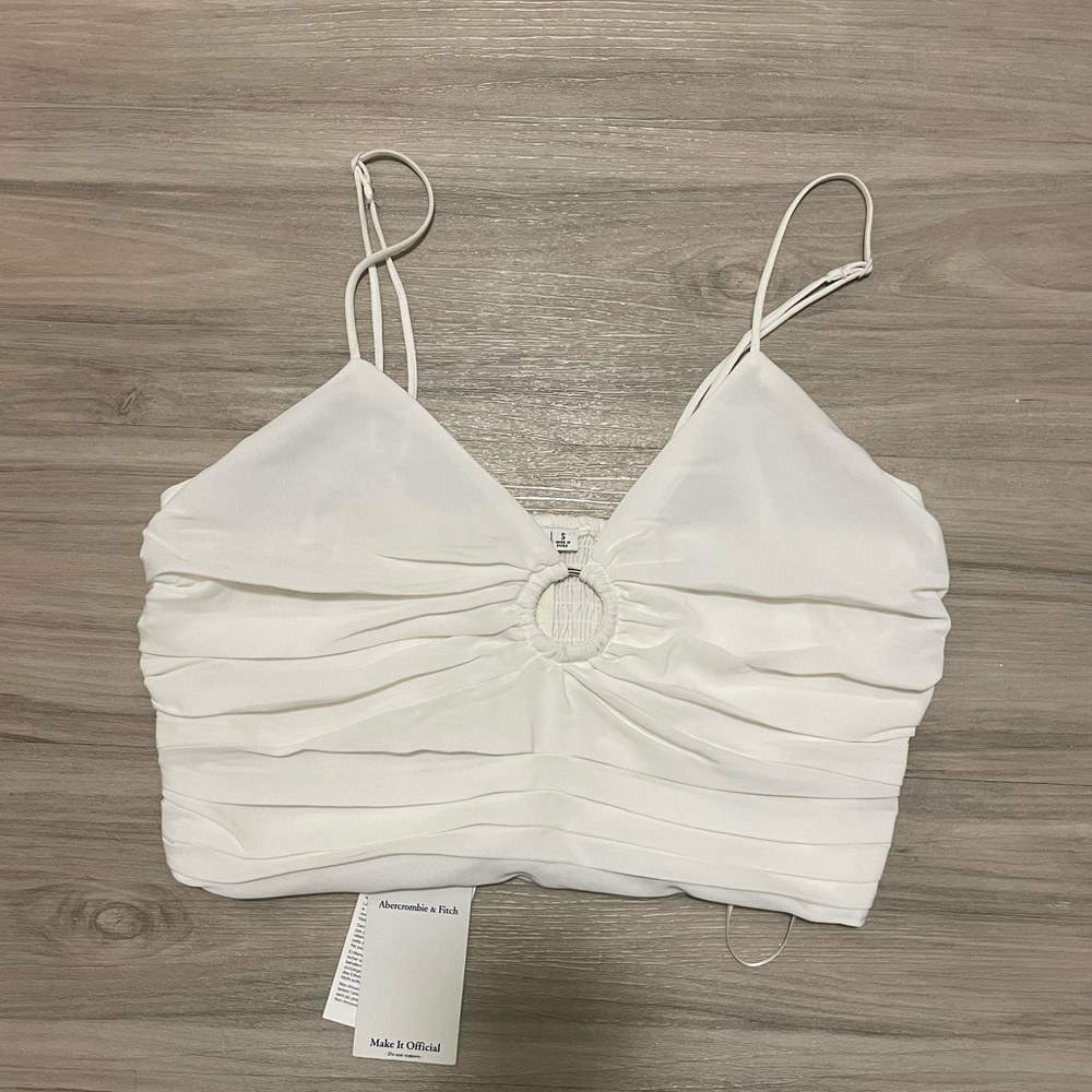 Abercrombie Ruched O-Ring Top in White, size S, NWT